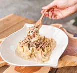 3種のキノコのポルチーニパスタ（NeNRiN木工所）