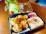 唐揚げ弁当 4個入り(サラダ付き)(焼き鳥屋が作った唐揚げ弁当「かわむー」)