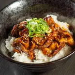 ホルモン丼（おでん×丼×逸品ありがたやぁ〜）