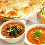 2カレーセット(カレー2つとナン又はライス付き)2CurrySet（インドネパールレストラン ヴィヤンジャン）