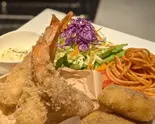 海老フライとあさりクリームコロッケの盛り合わせ【ランチメニュー】（鉄板焼きバル ぼんのてい）