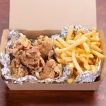 から揚げ5個＆ポテトフライ200gパック（博多 鶴ふく 阿佐ヶ谷店）