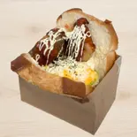 ヤンニョムチキンエッグサンド（HOKKAIDO DELI TRUCK）