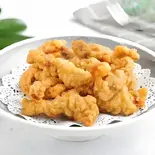 豚肩肉ロースガーリック風味揚げ（楽しい酒場·八鮮食堂）