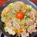 牛プルコギチャプチェ丼 Beef Bulgogi Japchae Rice Bowl（韓ビビンバ石焼家）