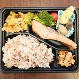 早乙女のぶりの西京漬け弁当お茶つき（おばんざいや早乙女 銀座本店）