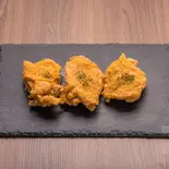 チーズボール3個&韓国チキン3個セット(明洞チキン王子店)