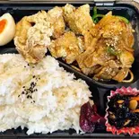 豚しょうが焼き&唐揚げ弁当(弁当屋さんちゃん)