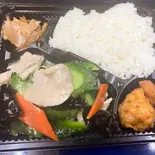 豚肉とゴーヤ弁当(谷記 1号店)