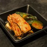 キムチ2種盛り(野毛焼肉Taro)