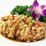 鶏唐揚げ油淋ソース Chinese Style Fried Chicken Seasoned with Yurinchi（中華料理 華景園）