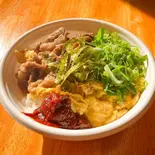 和牛スジ丼（美や川）