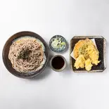 天ざる(海老・いか・キス・野菜3種)（蕎麦切りくろ 北24条店）