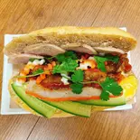 BÁNH MÌ ĐẶC BIỆT バインミー・ミックス（PHO MIN）