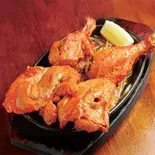 タンドリーチキン(2P) Tandoori Chicken (2 Pieces)（インディアンレストランアンドバー ネパリ）