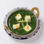 ほうれん草パニールカレー(Sag Paneer Curry)（シルザナ 石神井公園店）