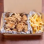 から揚げ10個＆ポテトフライ200gパック（博多 鶴ふく 阿佐ヶ谷店）