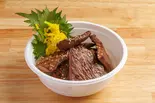 ミスジステーキ丼(和牛ホルモン 牛とろ亭)