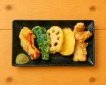 野菜+ちくわ天婦羅5点盛(抹茶塩付)（ザッツ・たかよ食堂(美園店)）