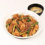 牛カルビホルモン丼(味噌汁付)（松屋 天神店）