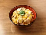 親子丼（焼き鳥 釜めし たくぞーん家）