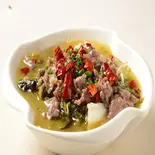 高菜漬けと牛肉煮込み 【酸菜牛肉】(川味苑 (センミエン))