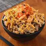 キムチーズオニオンガーリック焼き豚丼肉大盛 (お肉400g)（オーシャンダイニング池袋店）