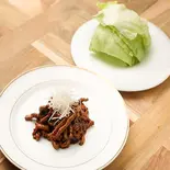 細切り黒毛和牛の甘味噌グリーンレタス添え(チャイナレストランハイマーレ)