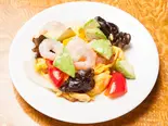海老とアボカド玉子炒め（福餃子）