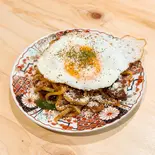 鉄板ナポリタン（芍薬にカナリア）