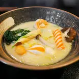 骨燙マーラータン（味萬麻辣汤）