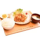 唐揚げ定食(一丁目 なんから食堂)