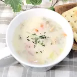 クラムチャウダー Clam Chowder（スムージー＆タコライス 農Cafe and Marche(農カフェアンドマルシェ)東新宿店）
