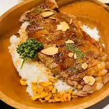 サーロインビーフステーキ丼 Sirlon Beef Steak Bowl(SIZZLE Dining)