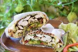 低温調理の鶏胸肉とパクチーのアジアンホットサンド Chicken breast and Coriander Asian hot sandwich（ホットサンドとサンドイッチのお店 サンドウィッチマン 神楽坂）