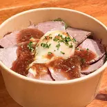 低温調理のローストビーフライス（ELALBA the Lounge）