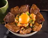 ロースキムタマ丼 Loin with Kimchi Omelette Rice Bowl（大阪焼肉丼せんば 栄店）