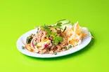 鶏ひき肉のスパイシーサラダ Spicy minced chicken salad（ガパオカオゲーン）