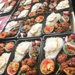 ヤンニョムチキン弁当(目玉焼き付き)（オンマのご飯）