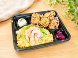 から揚げ＆海老レタス炒飯弁当（唐揚げ総本家 から丸 成増店）