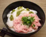 ネギトロとイカの泪丼(笹互 綾瀬店)