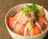 サーモン・はまち・ねぎとろ丼（海鮮丼 近衛 Powered by 杉玉 新秋津）
