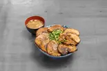 幸丼バラどかメガ盛り(手作り味噌汁付き)（丼ぶり屋 幸丼 三ツ又店）