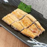うなぎ白焼 並(1/2尾)（うな賀）