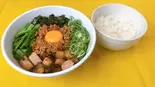 【おすすめ】台湾カレーまぜそば・ライスセット（麺屋マルヨシ）