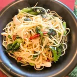 菜の花チキンのペペロンチーノ（イタリアンレストラン トリコローレ）