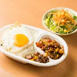 ガパオライスセット Gapao Rice Set（ナマステ朝霞）