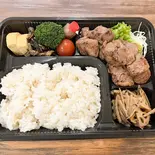サイコロステーキ弁当（オーガニックレストラン 燦）