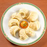 モモ（センターキッチン＆バー）