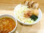 特製つけ豚叉焼坦々麺(特製そぼろ・ほうれん草・薬味葱・フライドオニオン・白胡麻・糸唐辛子・特製味玉・白髪葱・特製豚叉焼4枚)（東京極上坦坦 弘明寺店）